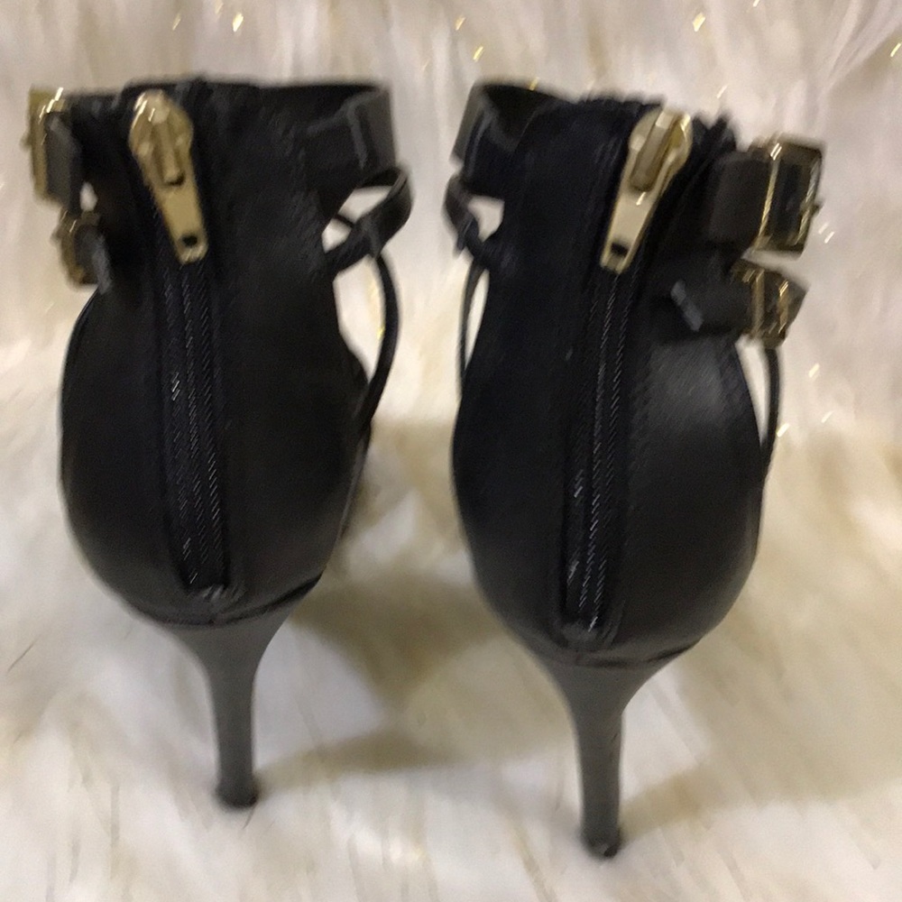 Shoes - Picture 3 of 5